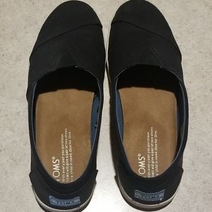 Tom's perfect slip on. SZ 8.5